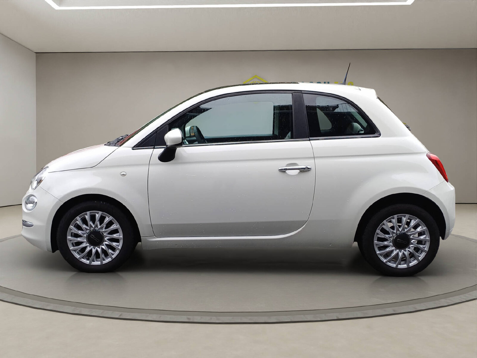 FIAT 500 1.0 Hybrid Dolcevita, Mild-Hybrid Petrol/Electric, Second hand / Used, Manual - 3
