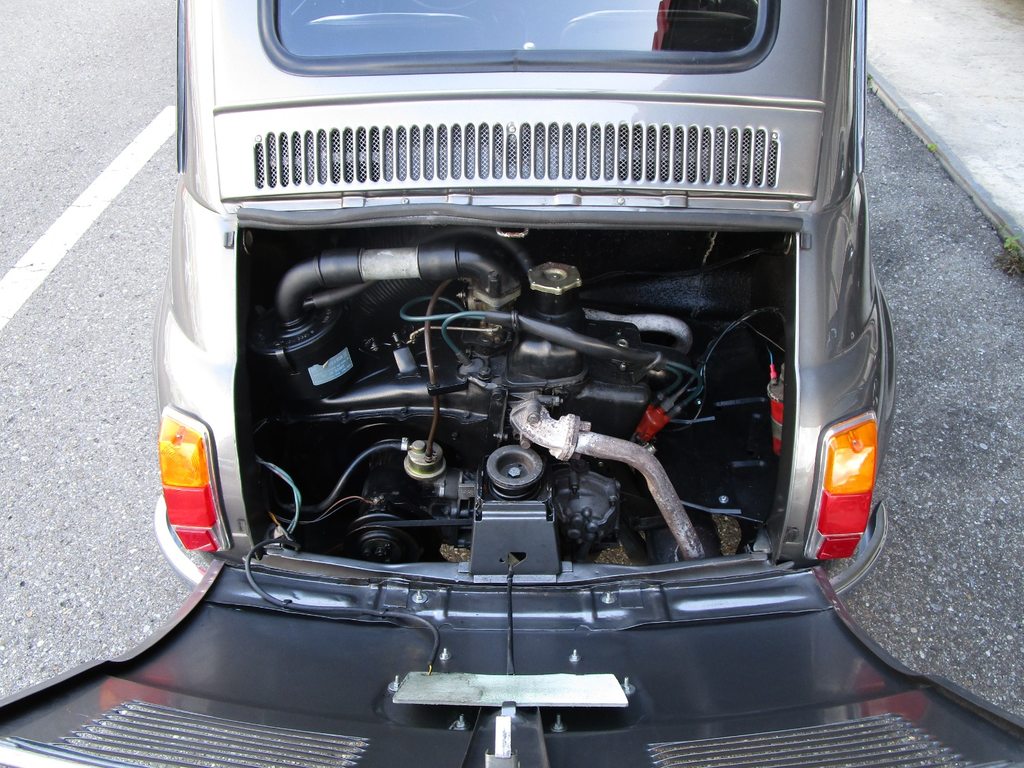 FIAT 500R 110F ll, Essence, Voiture de collection, Manuelle - 5