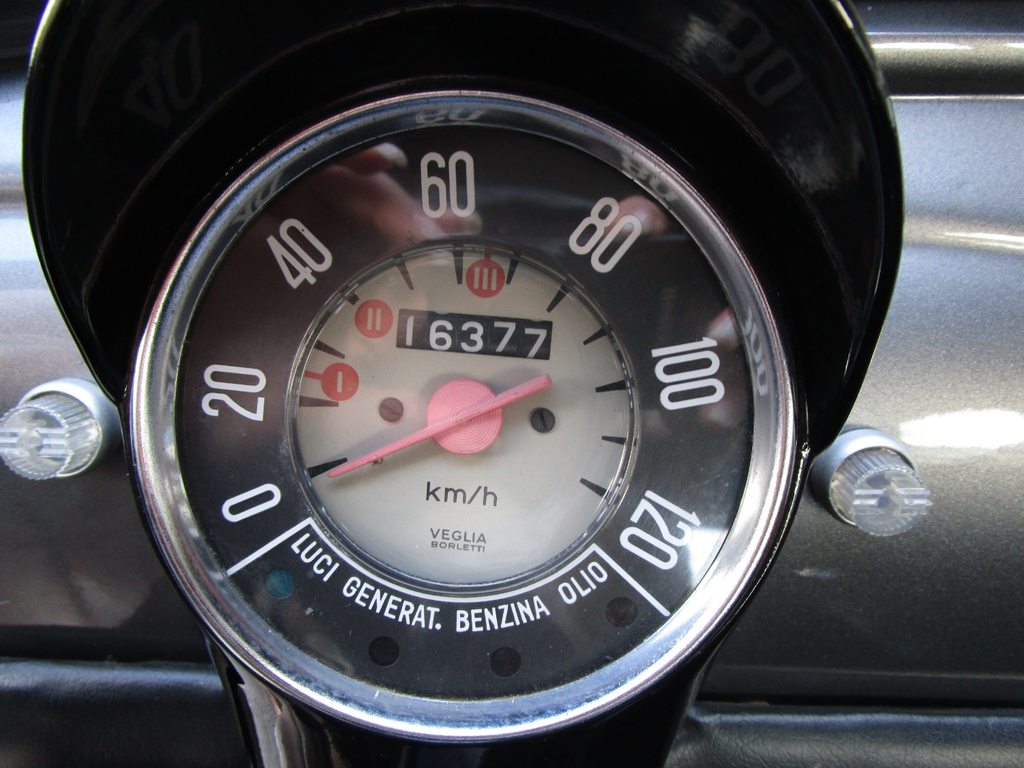 FIAT 500R 110F ll, Essence, Voiture de collection, Manuelle - 6