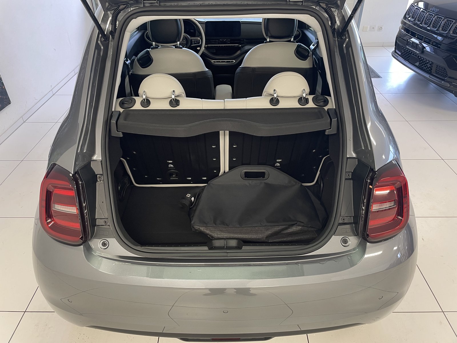 FIAT 500e La Prima, Electric, Ex-demonstrator, Automatic - 7