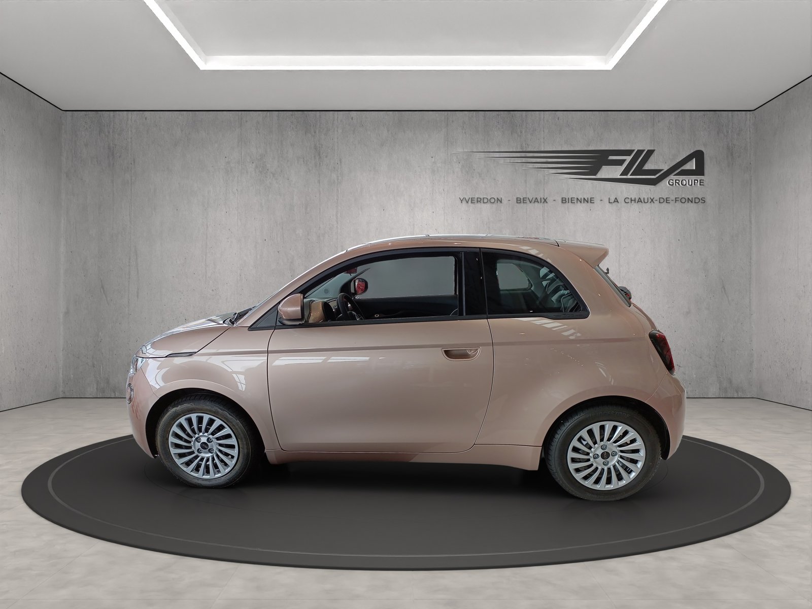 FIAT 500e Cult 87kw, Elektro, Vorführwagen, Automatik - 3