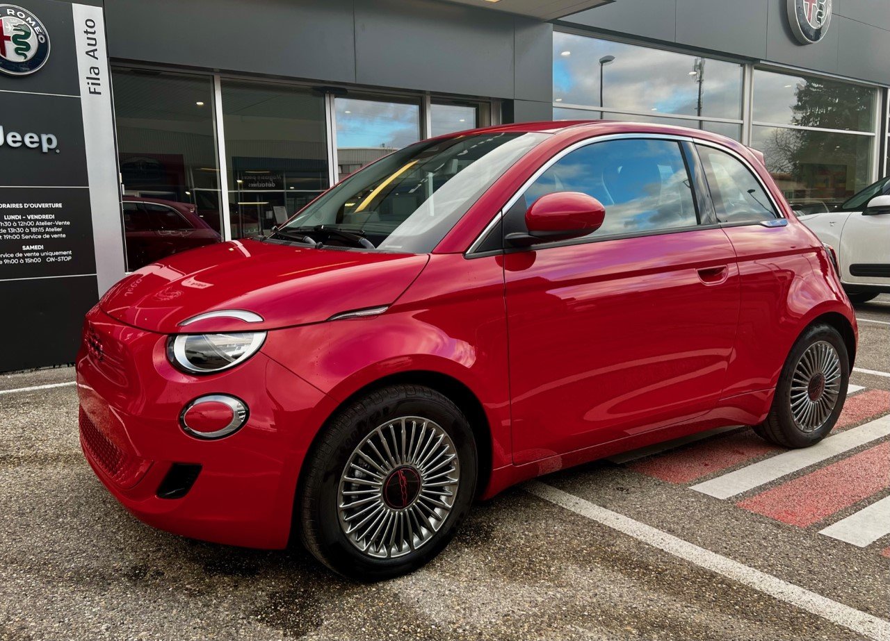 FIAT 500e Berline RED