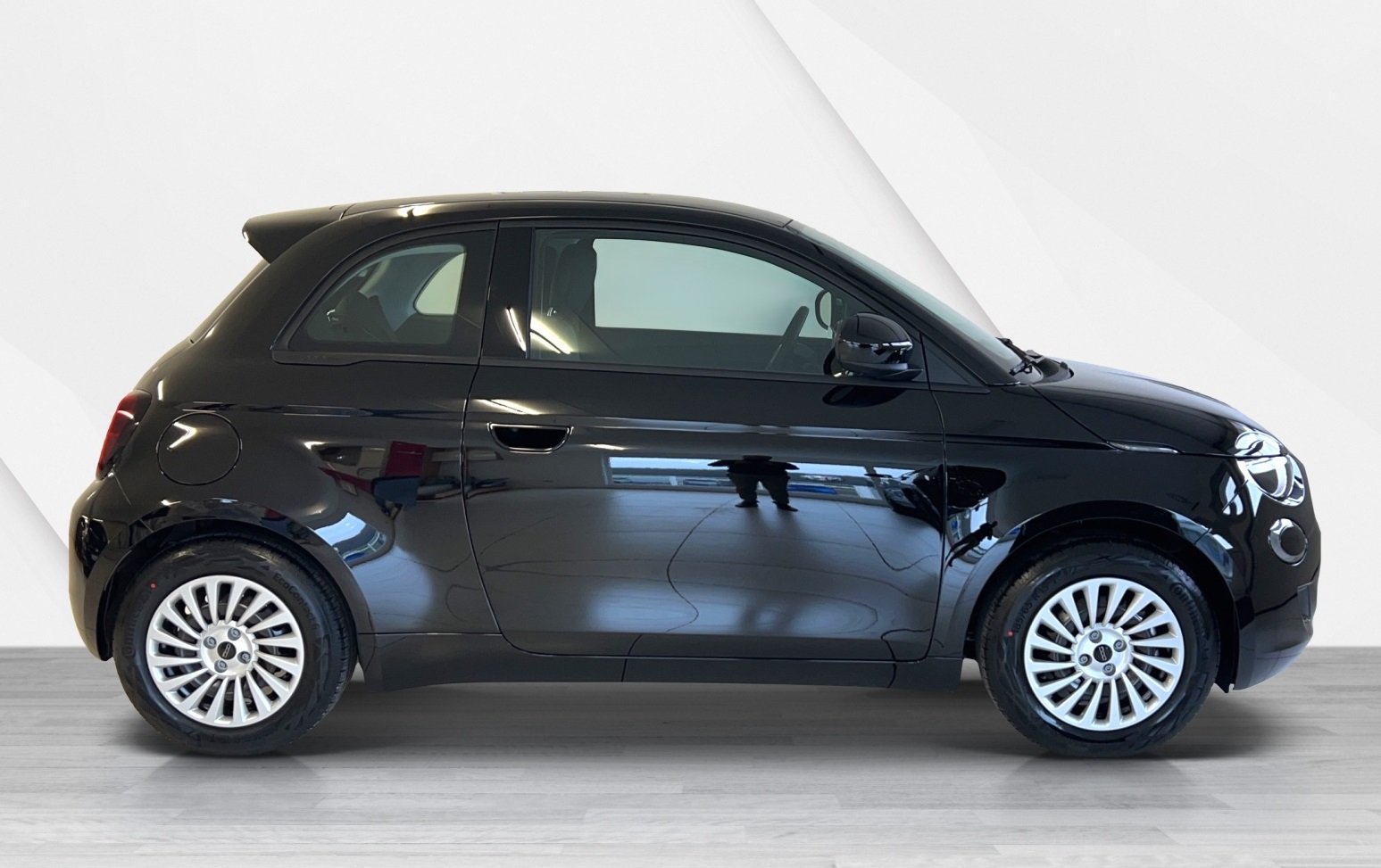 FIAT 500e Cult 87kw, Electric, Ex-demonstrator, Automatic - 5