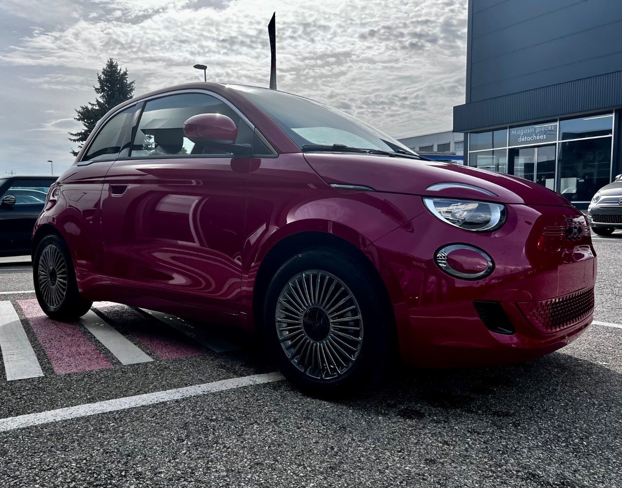 FIAT 500e Berline RED, Electric, Ex-demonstrator, Automatic - 3