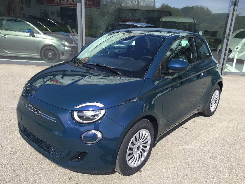 FIAT 500 BEV Cult 87 kW, Electric, Ex-demonstrator, Automatic
