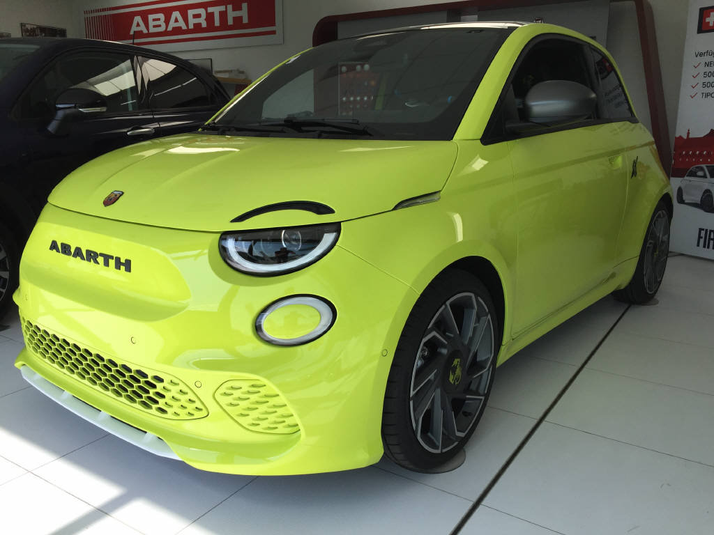 FIAT 500e BEV Abarth Scorpionissima, Electric, Ex-demonstrator, Automatic