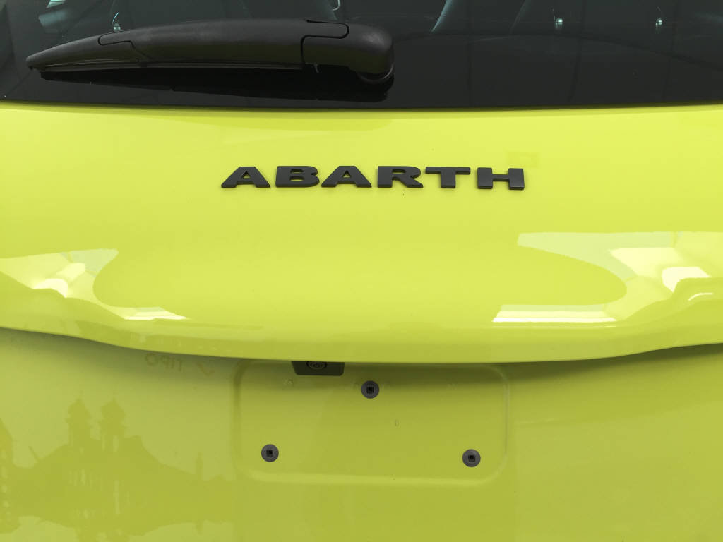 FIAT 500e BEV Abarth Scorpionissima, Electric, Ex-demonstrator, Automatic - 6