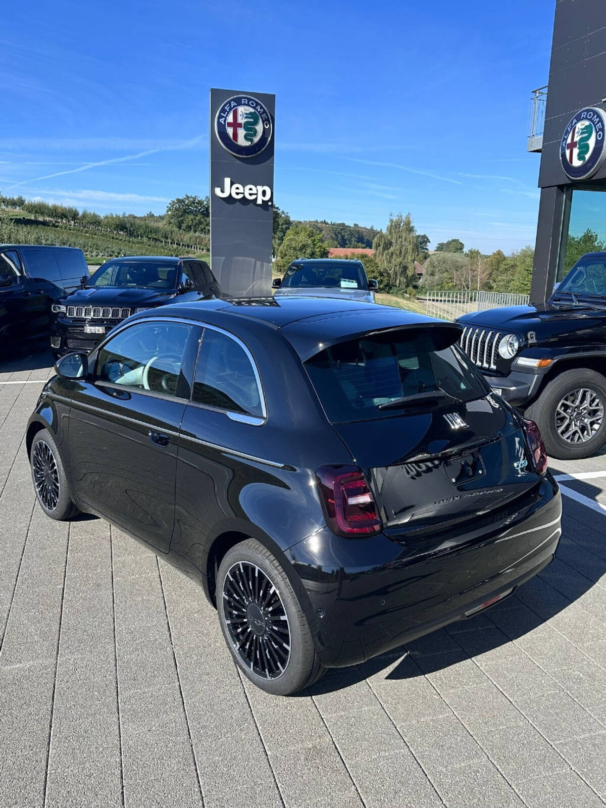 FIAT 500 La Prima 3+1, Electric, Ex-demonstrator, Automatic - 2