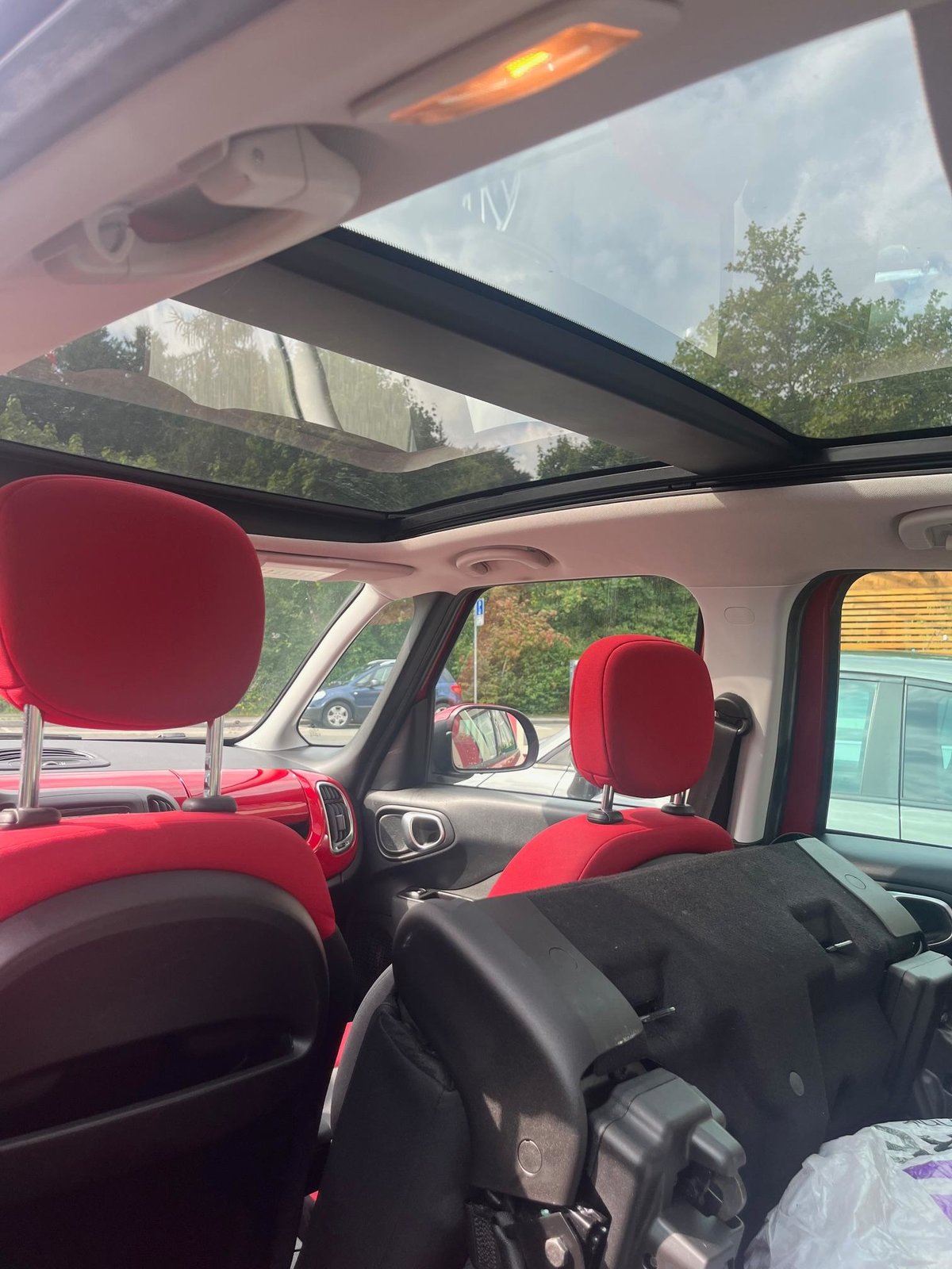 FIAT 500L 1.3 JTD Lounge Dualogic, Diesel, Occasion / Gebraucht, Automatik - 5