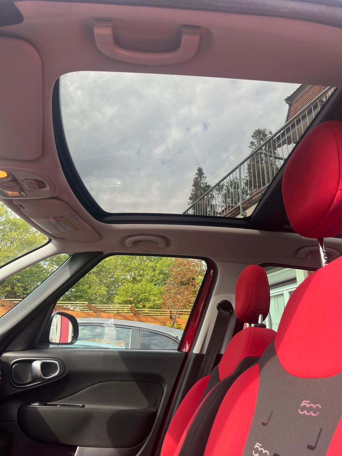 FIAT 500L 1.3 JTD Lounge Dualogic, Diesel, Occasion / Gebraucht, Automatik - 6