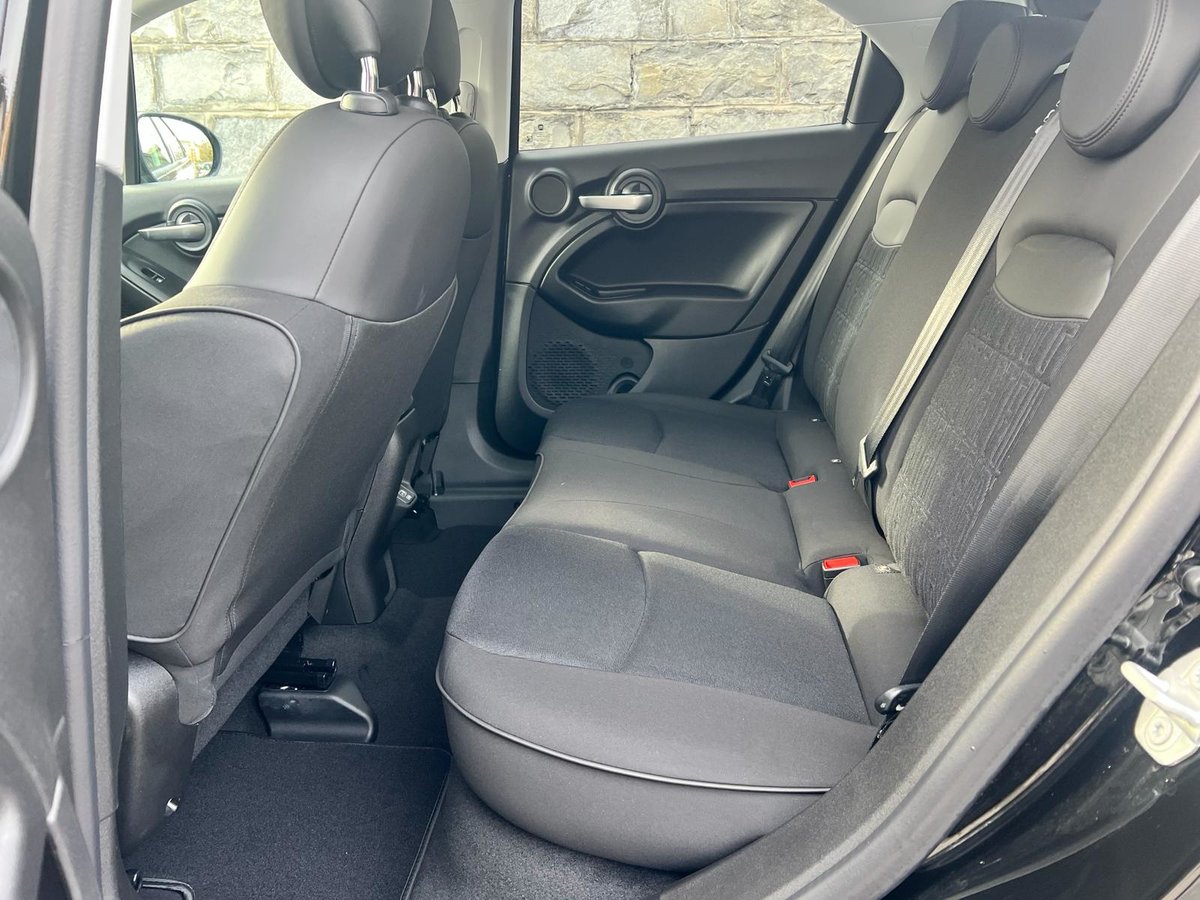 FIAT 500X 1.5 Hybrid Swiss Edition DCT, Mild-Hybrid Benzin/Elektro, Neuwagen, Automatik - 5