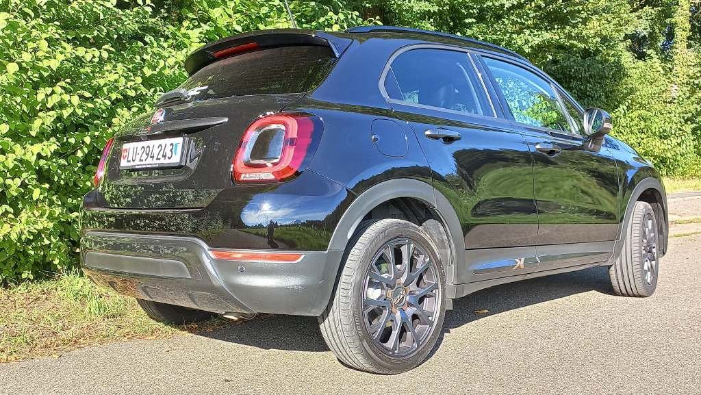 FIAT 500 X 1.3 GSE Cross Luxury 3, S-Design, Petrol, Second hand / Used, Automatic - 2