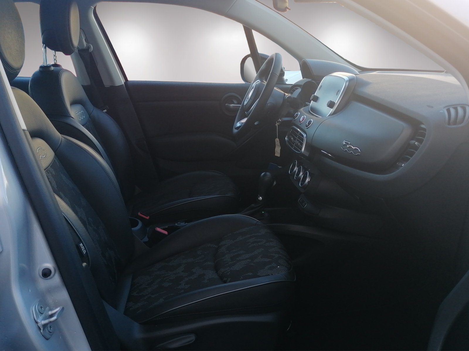 FIAT 500X 1.5 Hybrid Cross, Mild-Hybrid Petrol/Electric, Second hand / Used, Automatic - 6