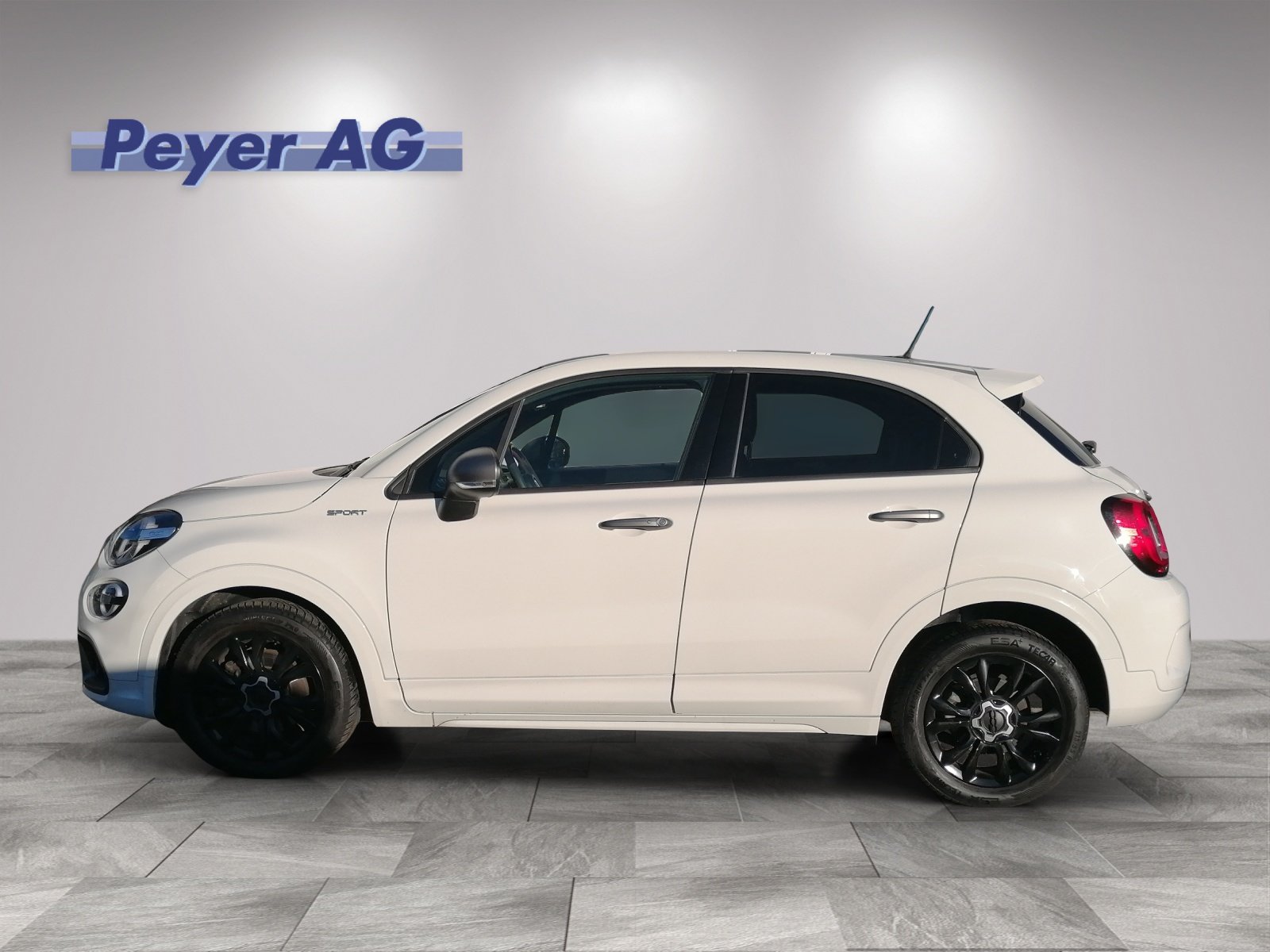FIAT 500X 1.3 T4 Sport, Petrol, Second hand / Used, Automatic - 3