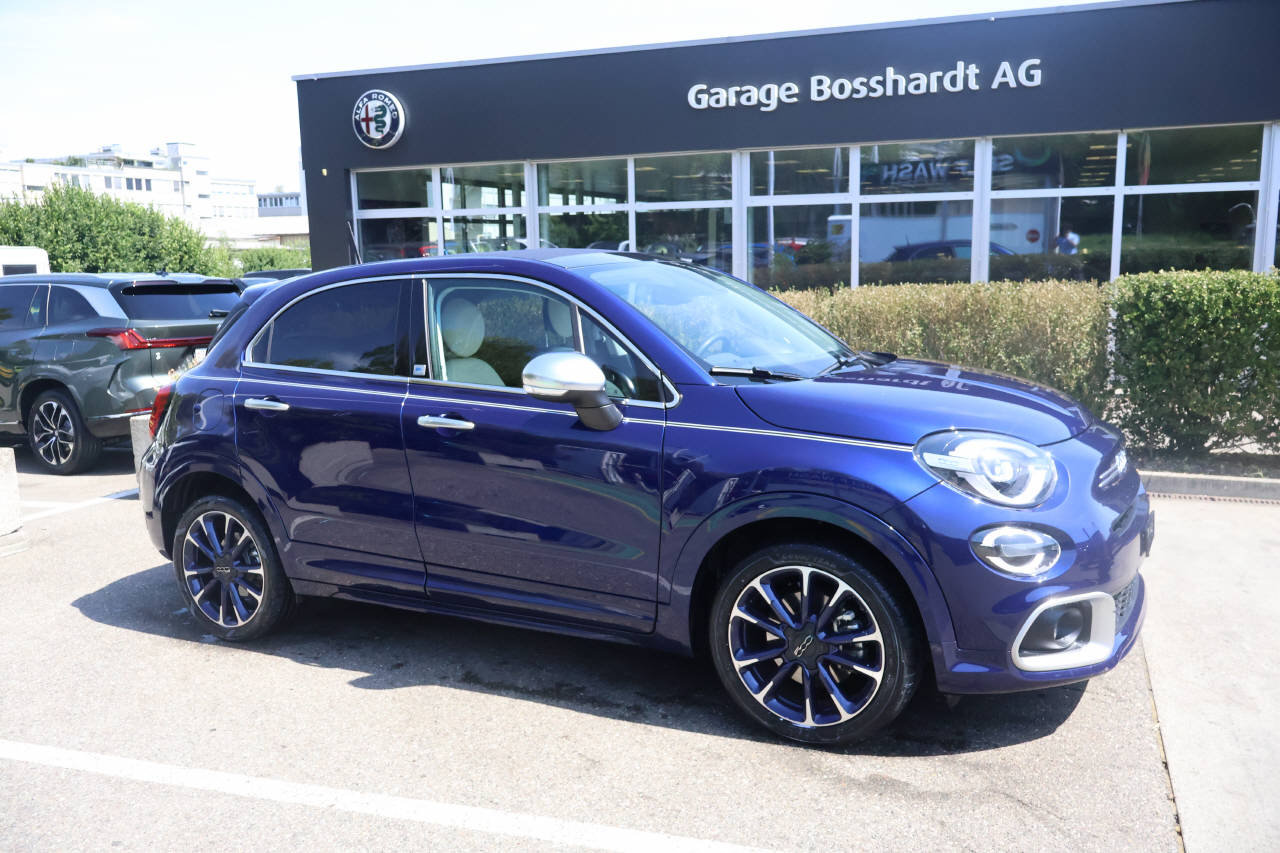FIAT 500 X 1.5 Hybrid Dolcevita Yacht Club Capri, Mild-Hybrid Benzin/Elektro, Occasion / Gebraucht, Automatik - 2