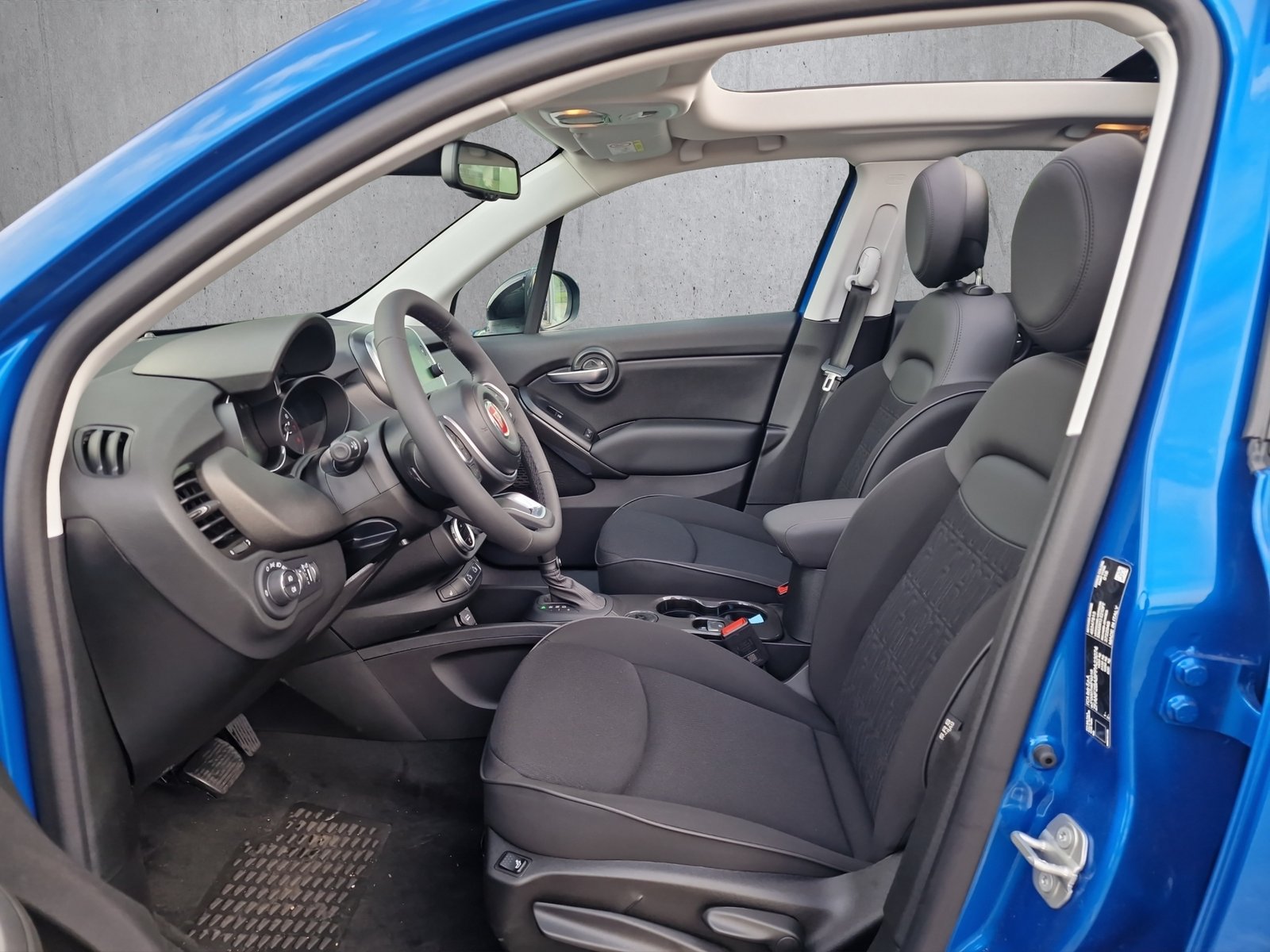 FIAT 500X 1.5 Hybrid 130cv Dolcevita Swiss Ed, Mild-Hybrid Petrol/Electric, Ex-demonstrator, Automatic - 7