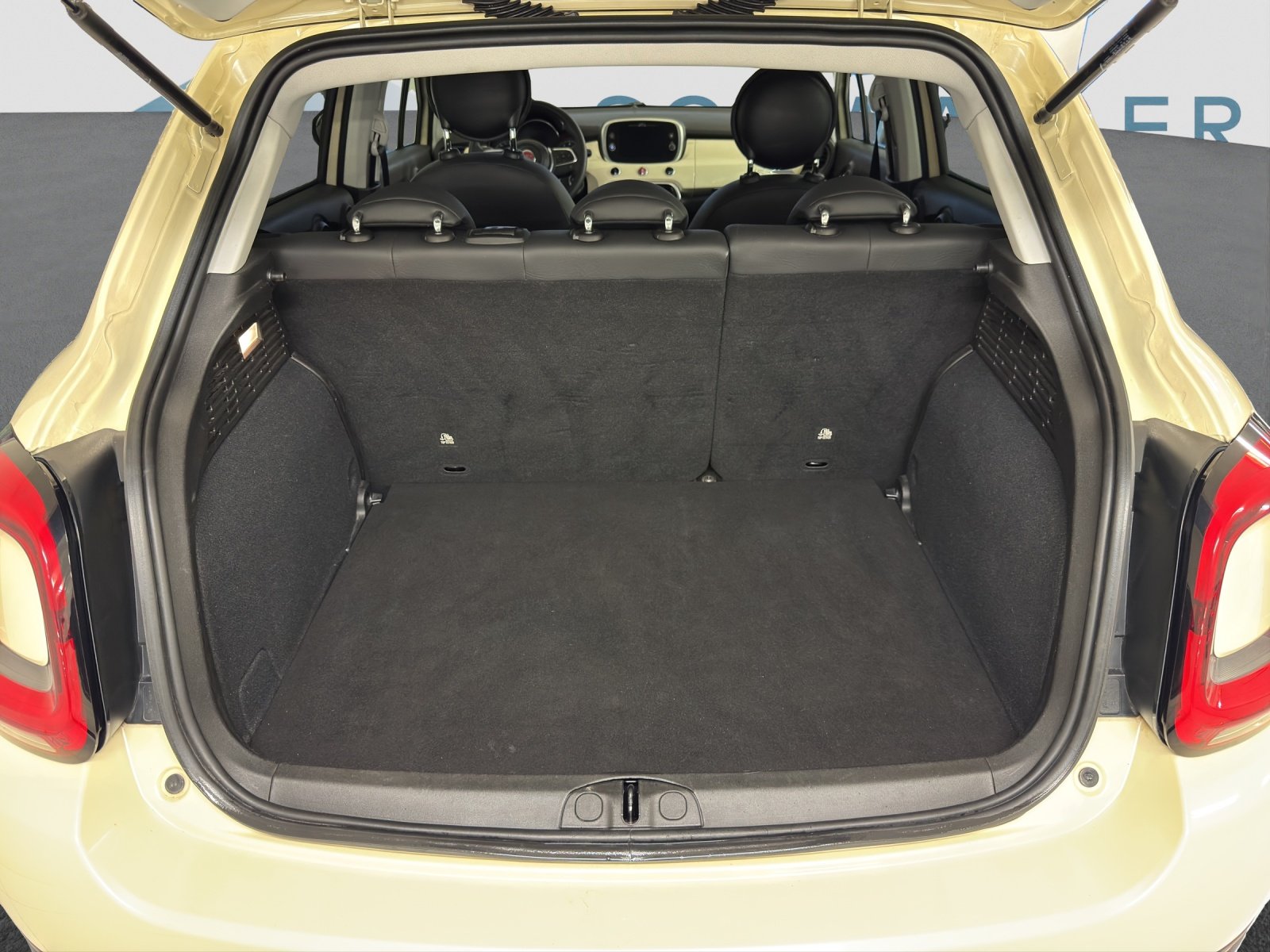 FIAT 500X 1.0 GSE Cross, Benzin, Occasion / Gebraucht, Handschaltung - 7