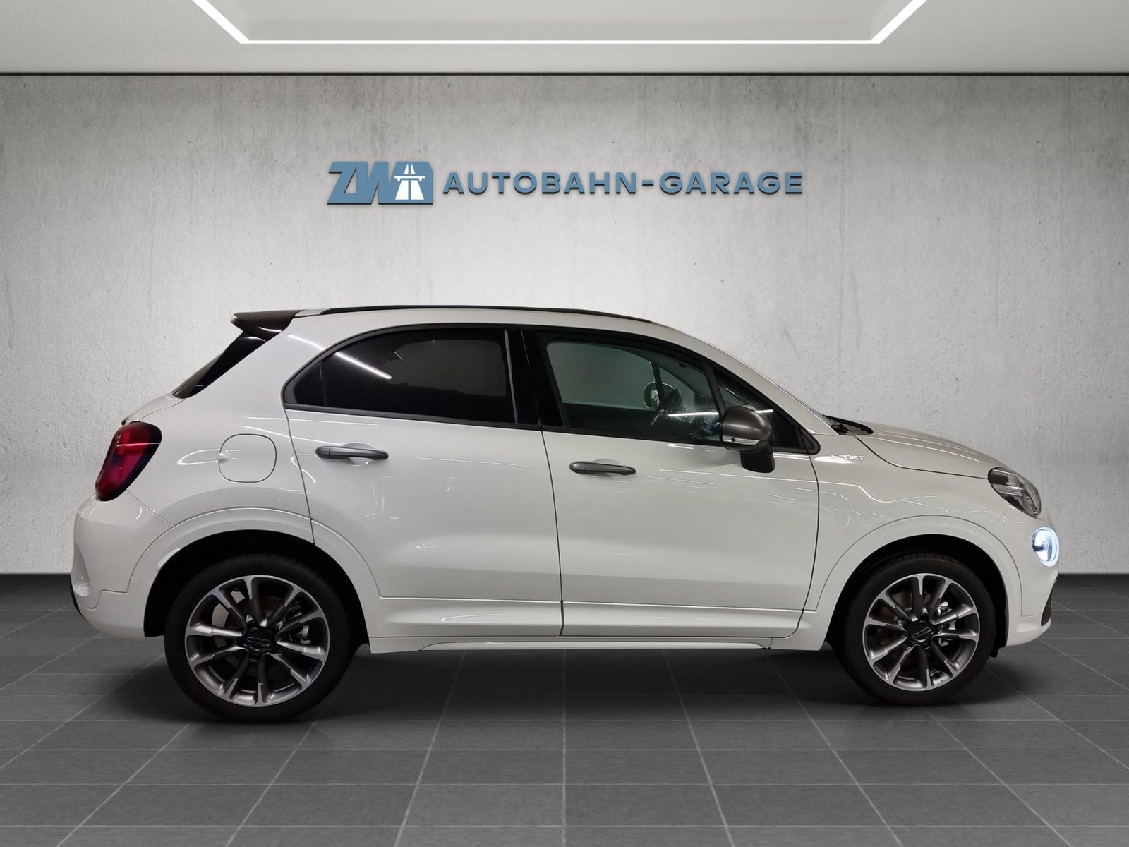 FIAT 500 X 1.5 Hybrid Dolcevita Sport, Mild-Hybrid Petrol/Electric, Ex-demonstrator, Automatic - 6