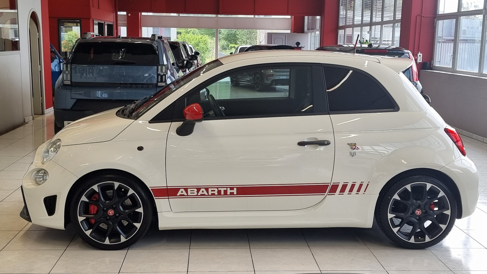 FIAT 595 Abarth 1.4 T-Jet 180 Competizione, Petrol, Second hand / Used, Manual - 3