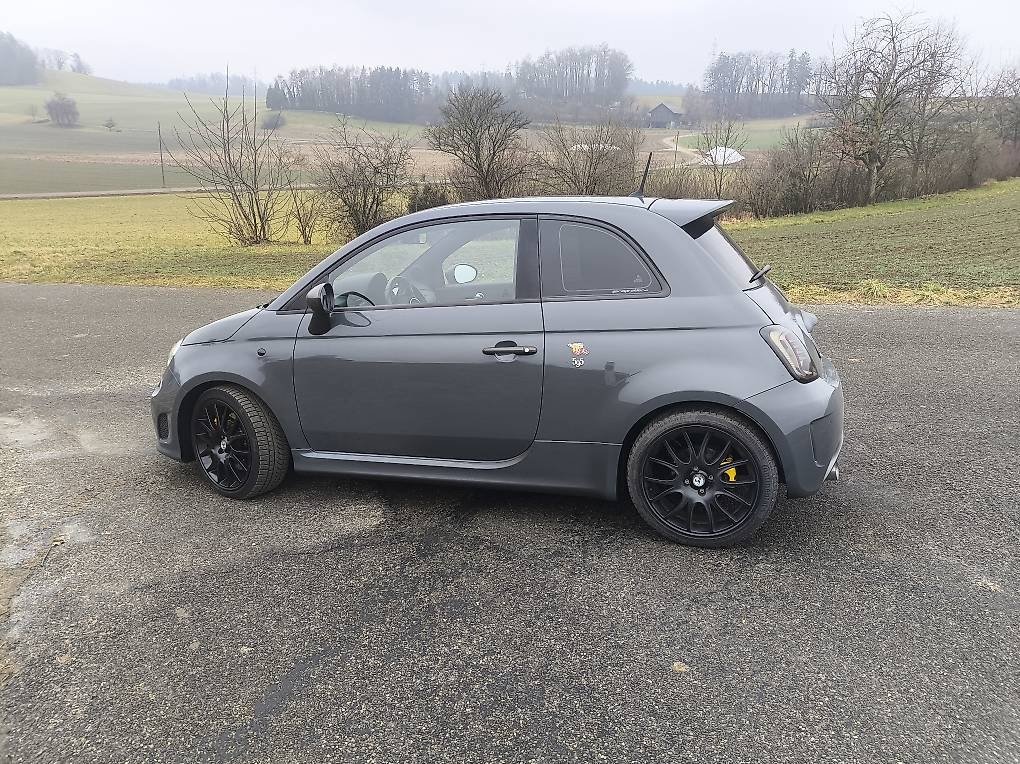 FIAT 595 Abarth 1.4 T-Jet 180 Competizione, Petrol, Second hand / Used, Manual - 2