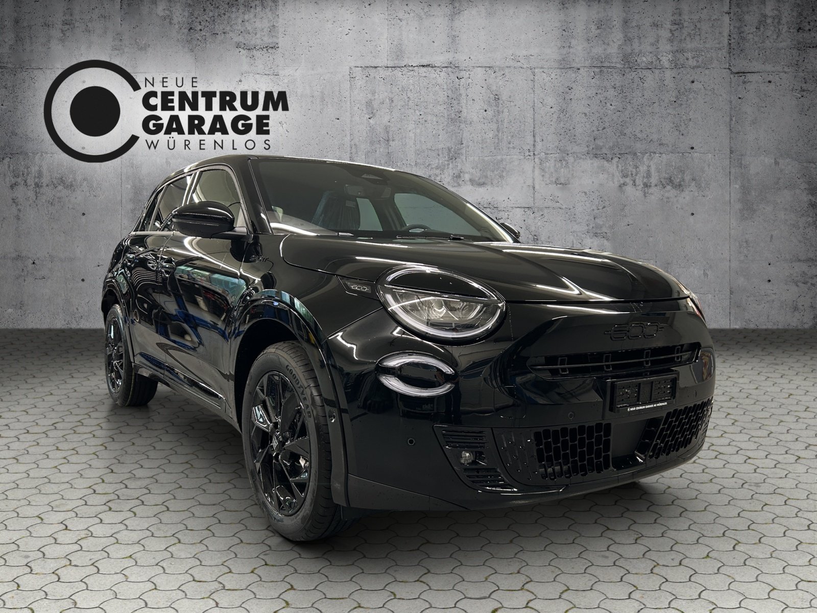 FIAT 600h Mild Hybrid Sport, Petrol, New car, Automatic - 2