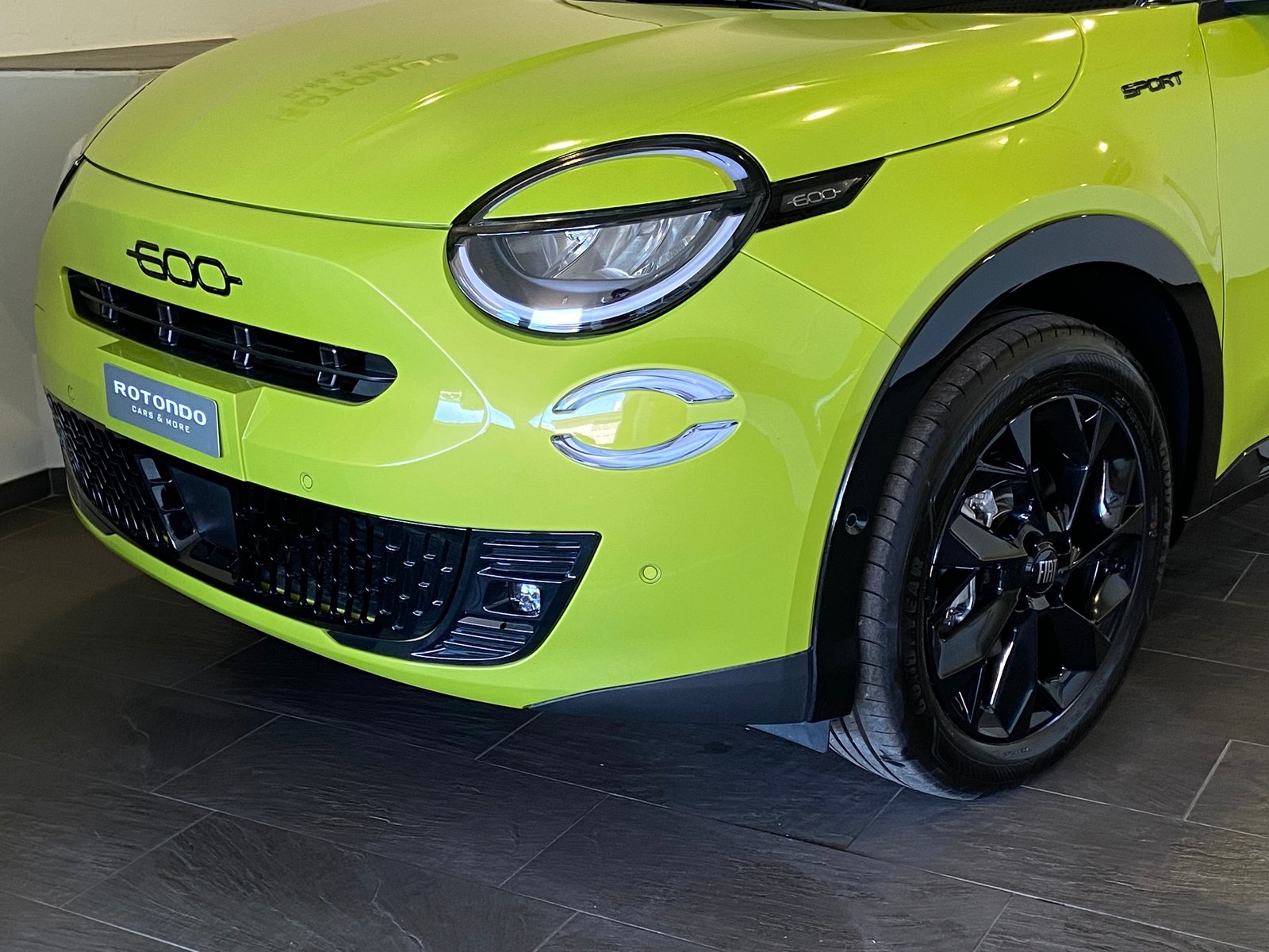 FIAT 600h Mild Hybrid Sport 145PS, Petrol, New car, Automatic - 3