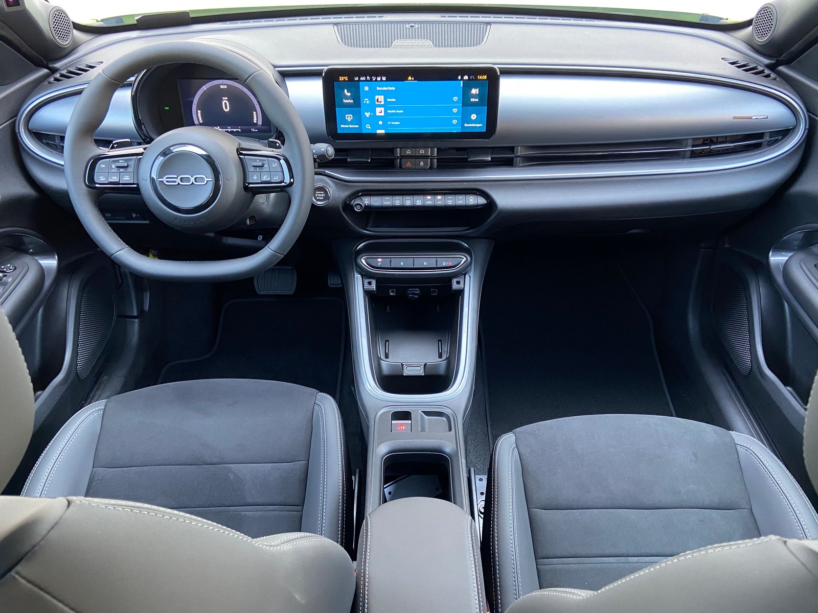 FIAT 600h Mild Hybrid Sport 145PS, Petrol, New car, Automatic - 5