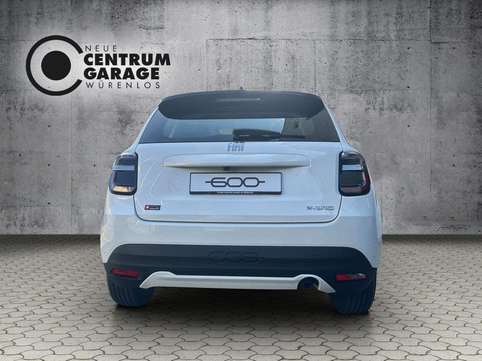 FIAT 600h Mild Hybrid Icon Swiss Edition, Petrol, New car, Automatic - 2