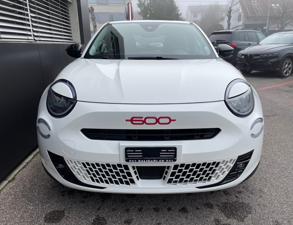 FIAT 600 Red, Électrique, Voiture de démonstration, Automatique - 4