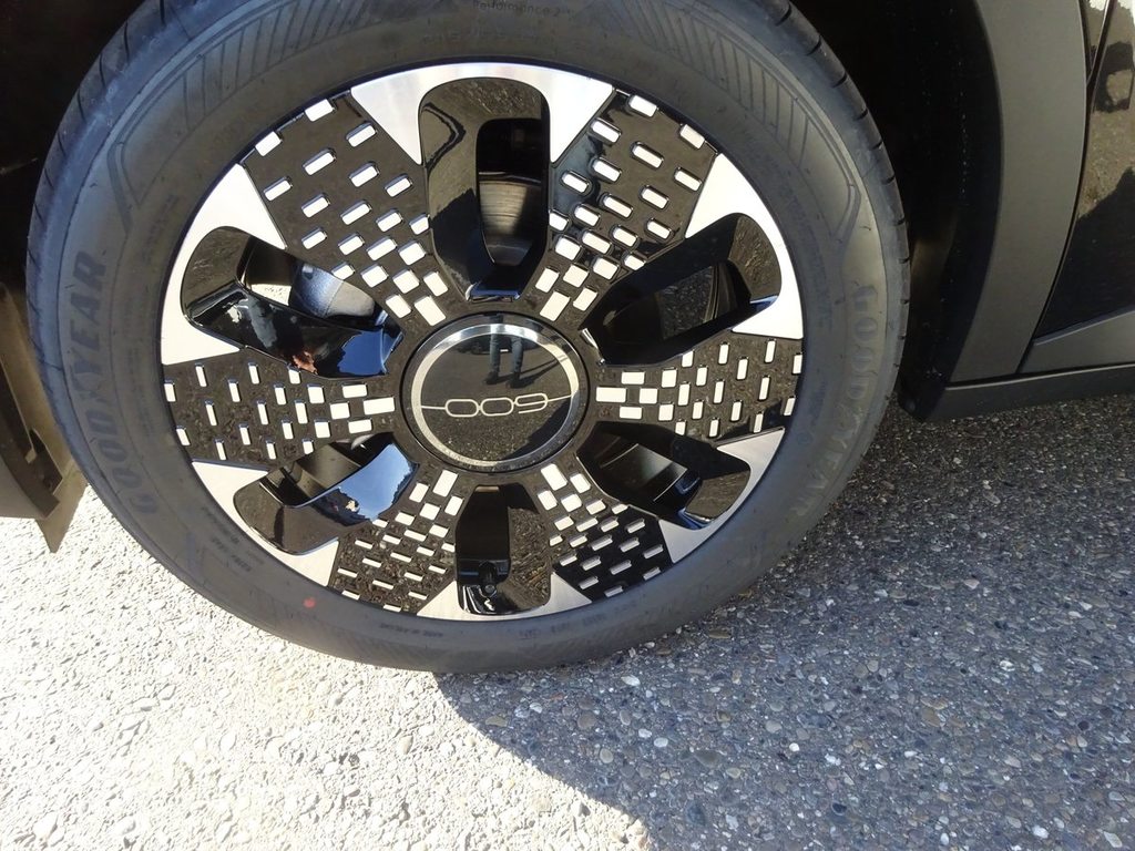 FIAT 600h MildHybrid La Prima, Mild-Hybrid Benzin/Elektro, Automatik - 3