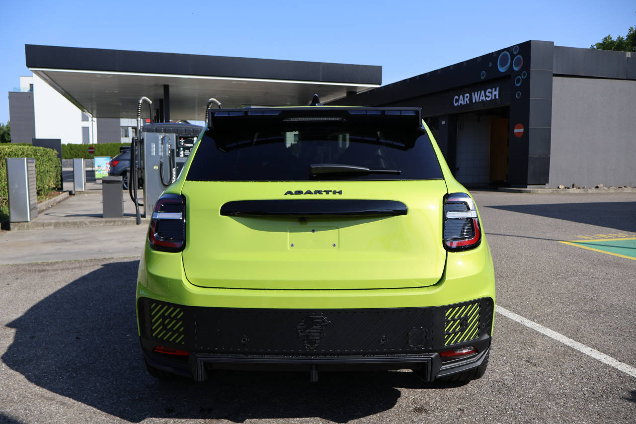 FIAT 600 Abarth Scorpionissima, Electric, New car, Automatic - 4