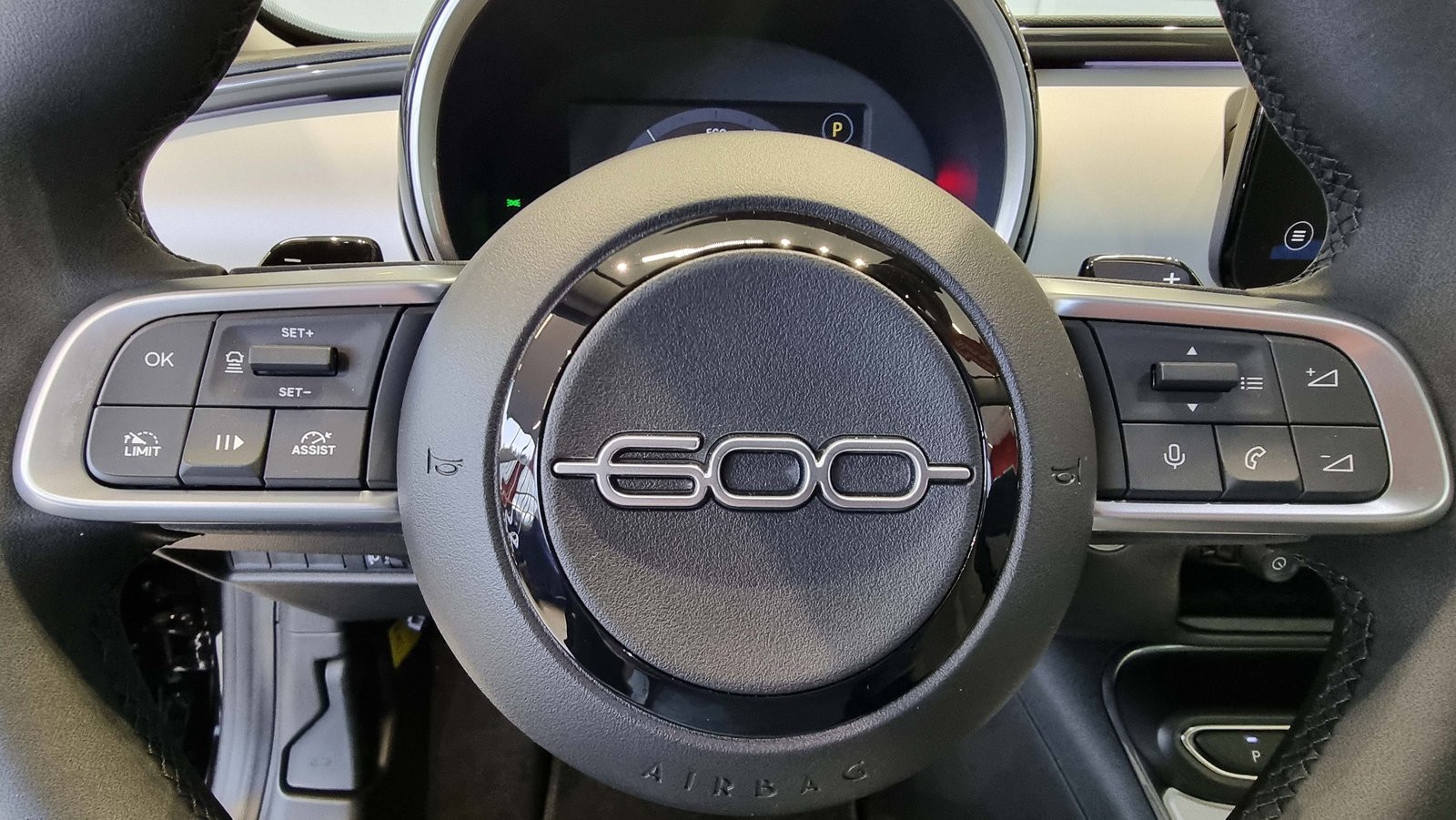 FIAT 600 1.2 Hybrid 145 La Prima, Mild-Hybrid Petrol/Electric, New car, Automatic - 7