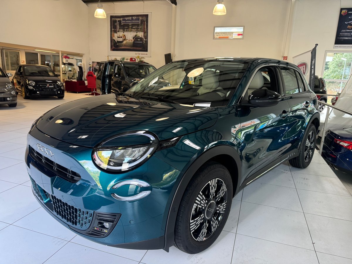 FIAT 600h MildHybrid Cult, Mild-Hybrid Petrol/Electric, New car, Automatic - 2