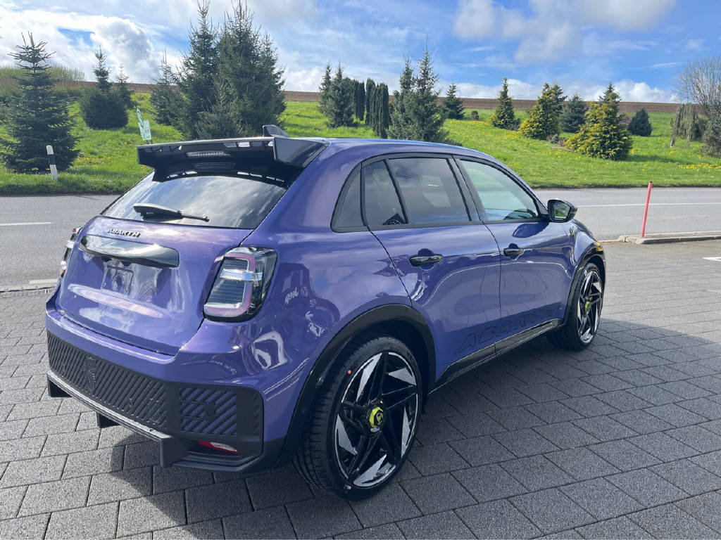 FIAT 600 Abarth Scorpionissima, Electric, New car, Automatic - 3