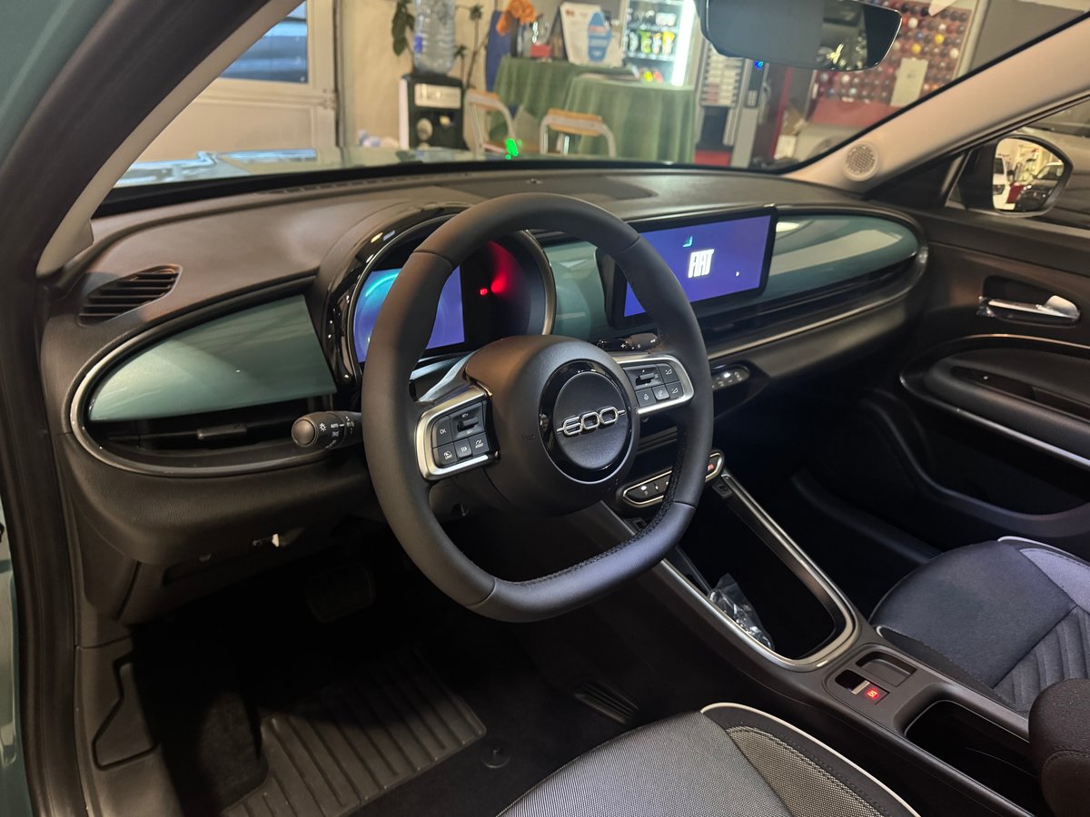 FIAT 600h MildHybrid SwissEdition, Mild-Hybrid Petrol/Electric, New car, Automatic - 7