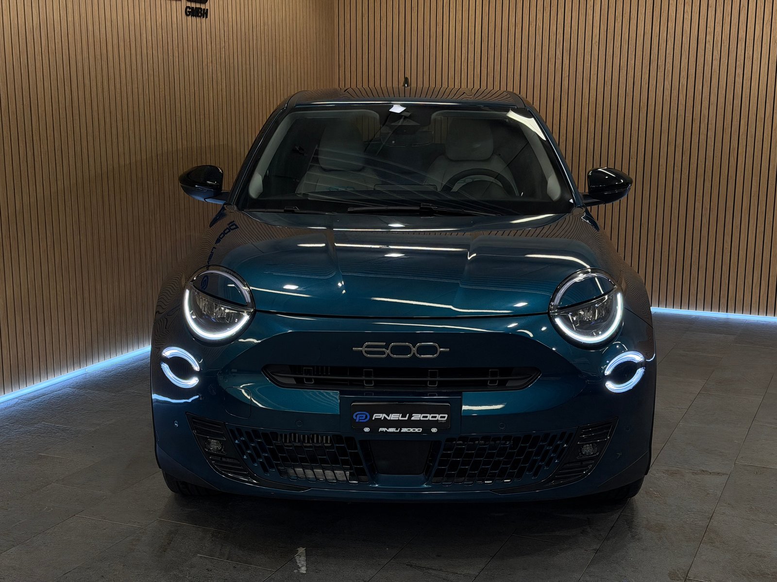 FIAT 600h MildHybrid La Prima *¨Sea of Italy*, Mild-Hybrid Petrol/Electric, New car, Automatic - 2