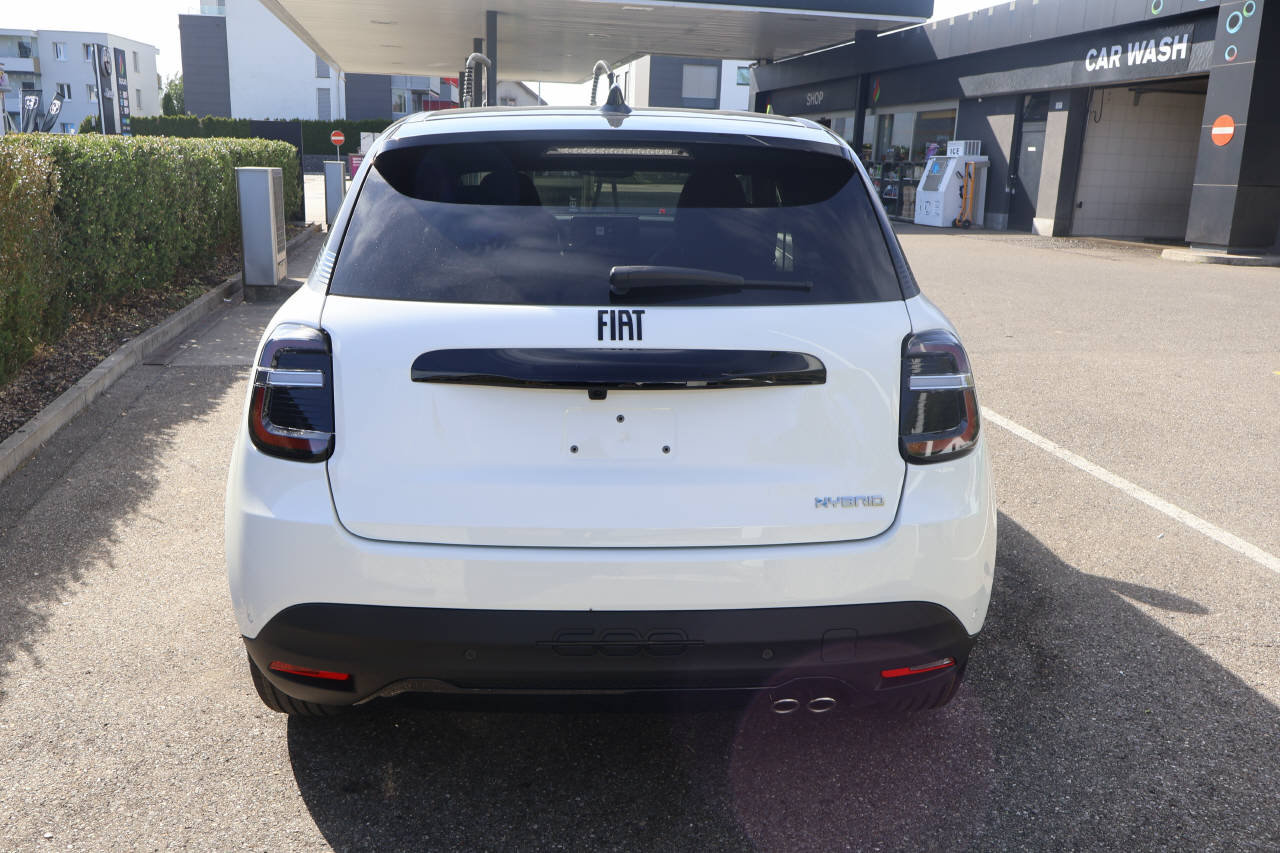 FIAT 600 1.2 Hybrid 145 Sport, Mild-Hybrid Petrol/Electric, New car, Automatic - 4