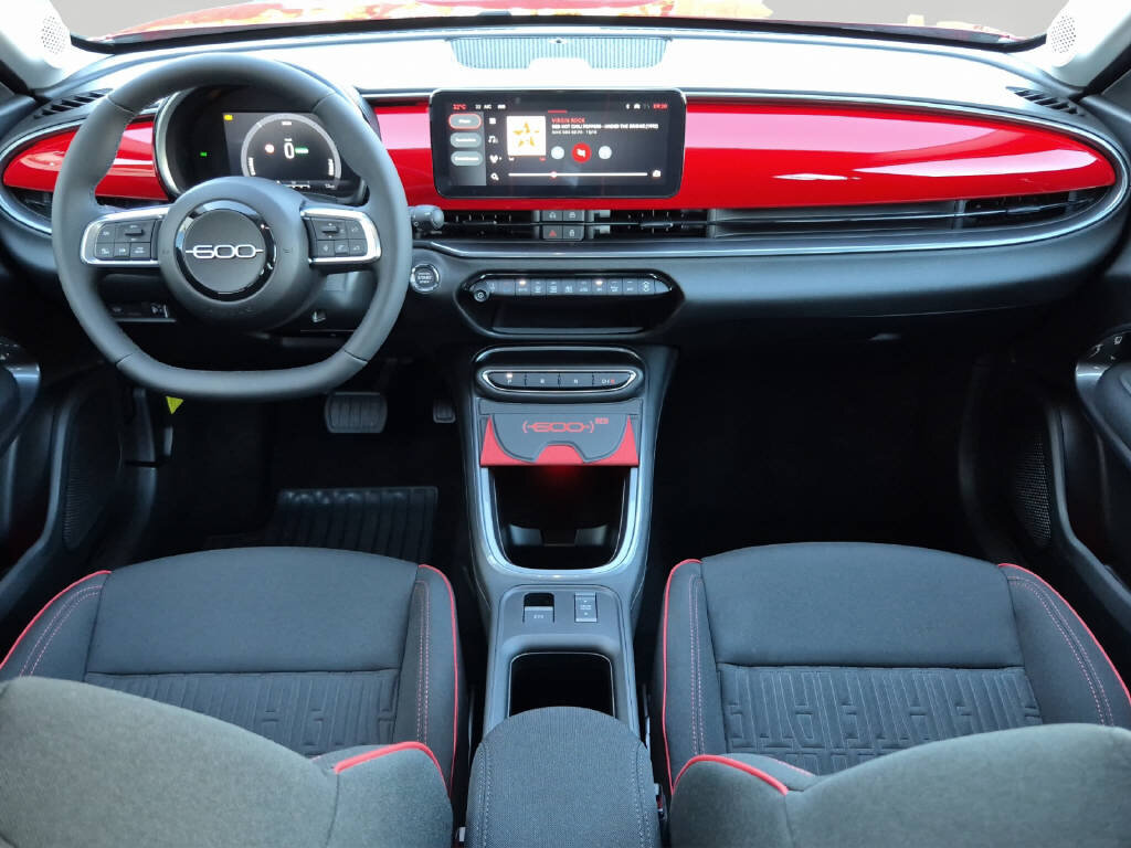 FIAT 600 Red, Elektro, Neuwagen, Automatik - 6