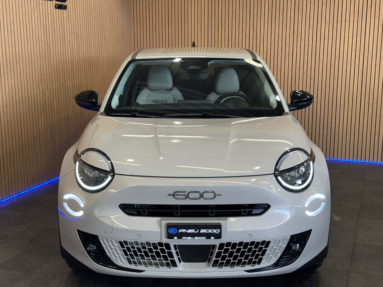 FIAT 600h MildHybrid La Prima, Mild-Hybrid Petrol/Electric, New car, Automatic - 2