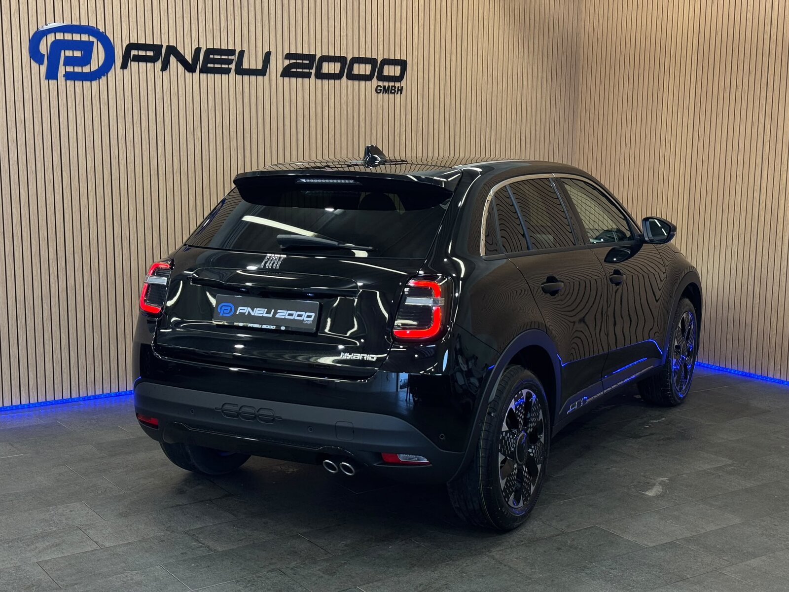 FIAT 600h MildHybrid La Prima Neues Modell, Mild-Hybrid Petrol/Electric, New car, Automatic - 4