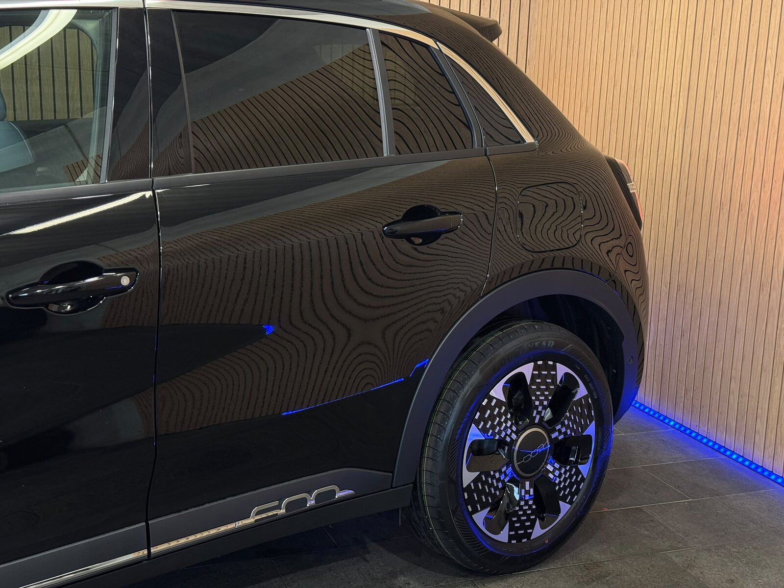FIAT 600h MildHybrid La Prima Neues Modell, Mild-Hybrid Petrol/Electric, New car, Automatic - 5