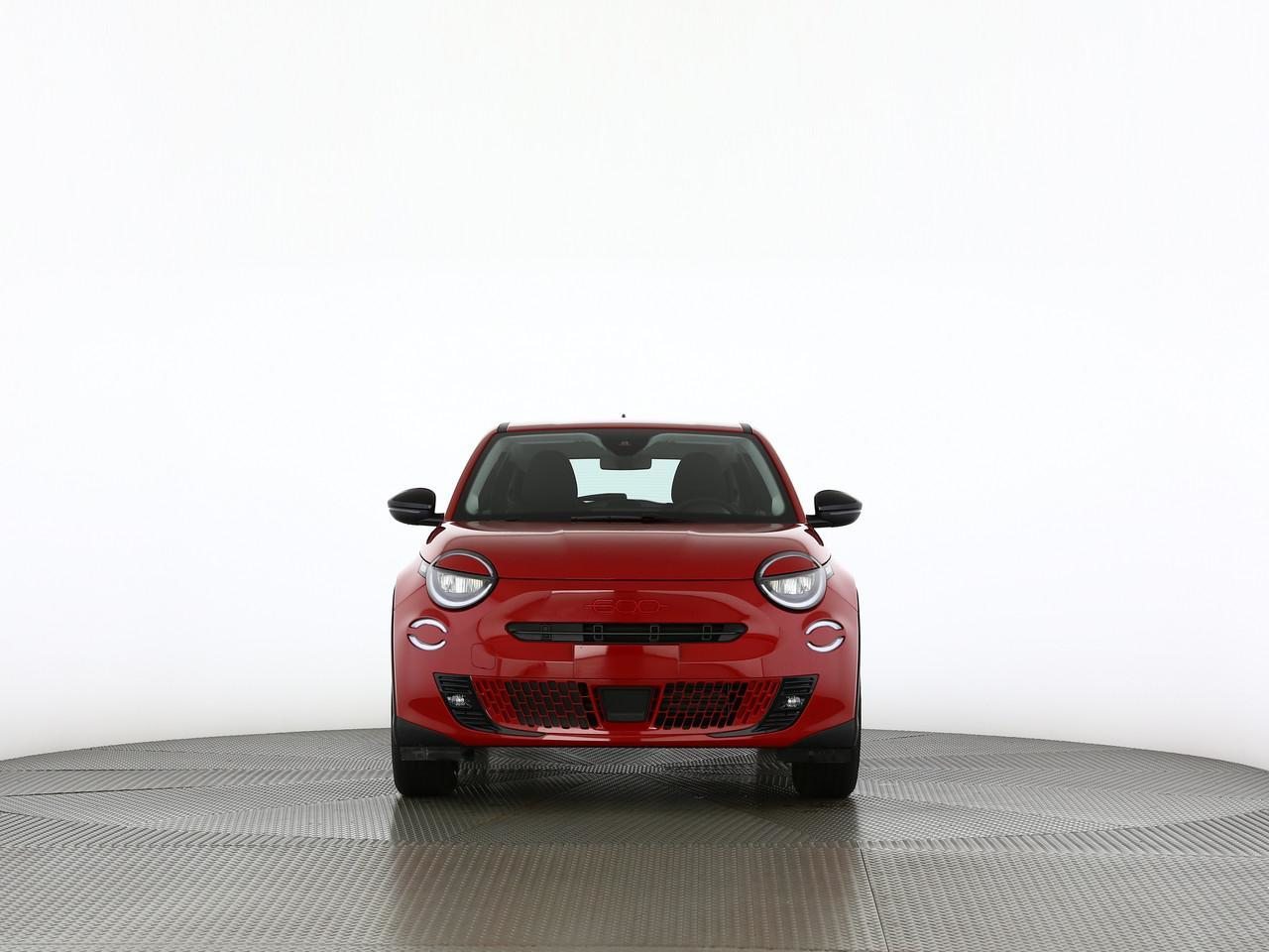 FIAT 600 Red, Électrique, Occasion / Utilisé, Automatique - 3