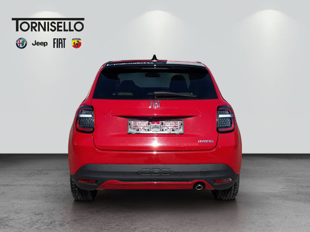 FIAT 600 1.2 Hybrid La Prima, Mild-Hybrid Petrol/Electric, Second hand / Used, Automatic - 3