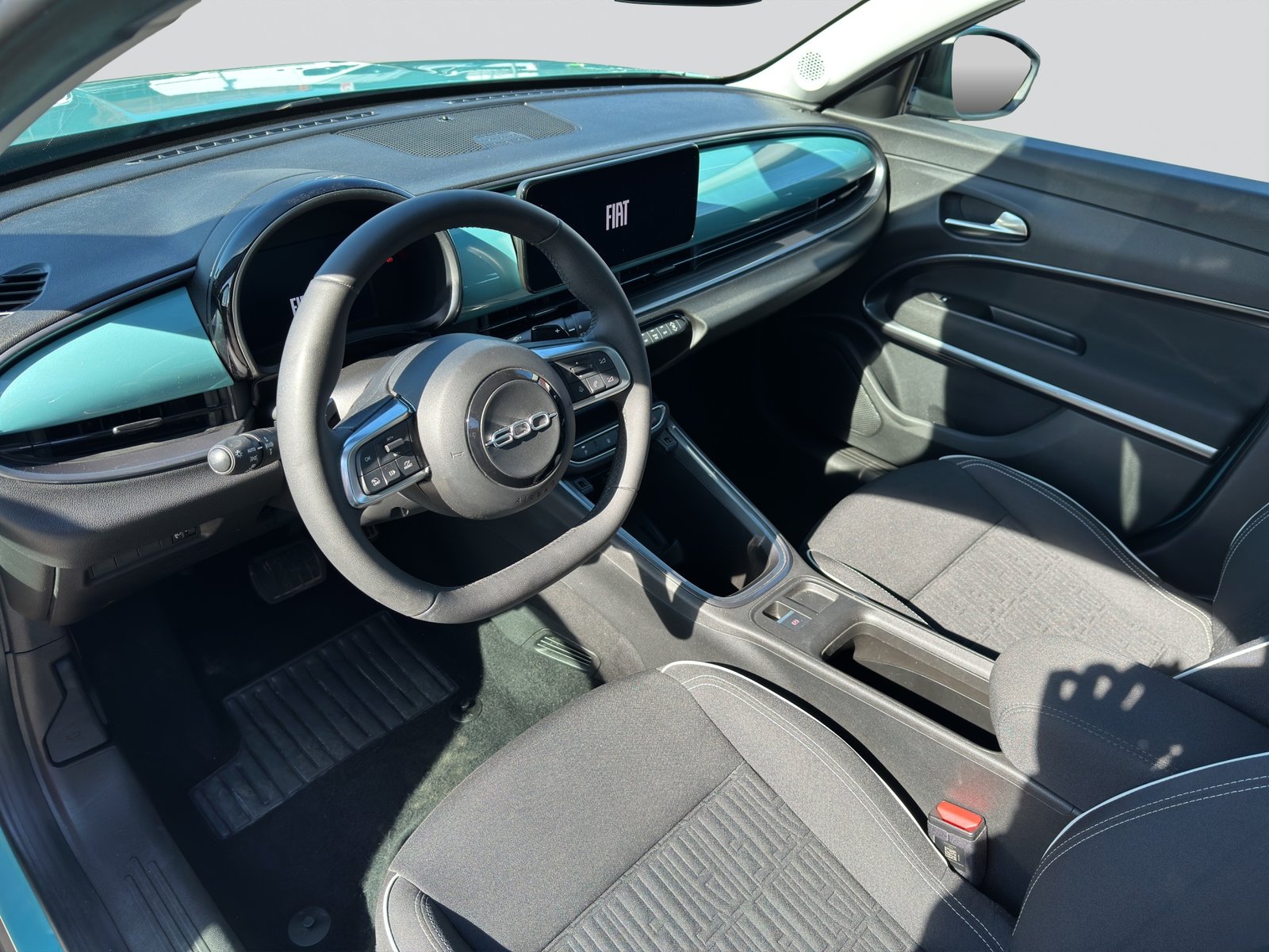 FIAT 600h MildHybrid Cult, Mild-Hybrid Petrol/Electric, Second hand / Used, Automatic - 7