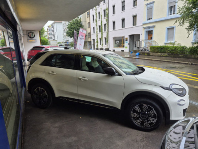 FIAT 600 600h MildHybrid Cult, Mild-Hybrid Petrol/Electric, Second hand / Used, Automatic - 2