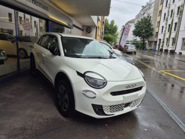 FIAT 600 600h MildHybrid Cult, Mild-Hybrid Petrol/Electric, Second hand / Used, Automatic - 3