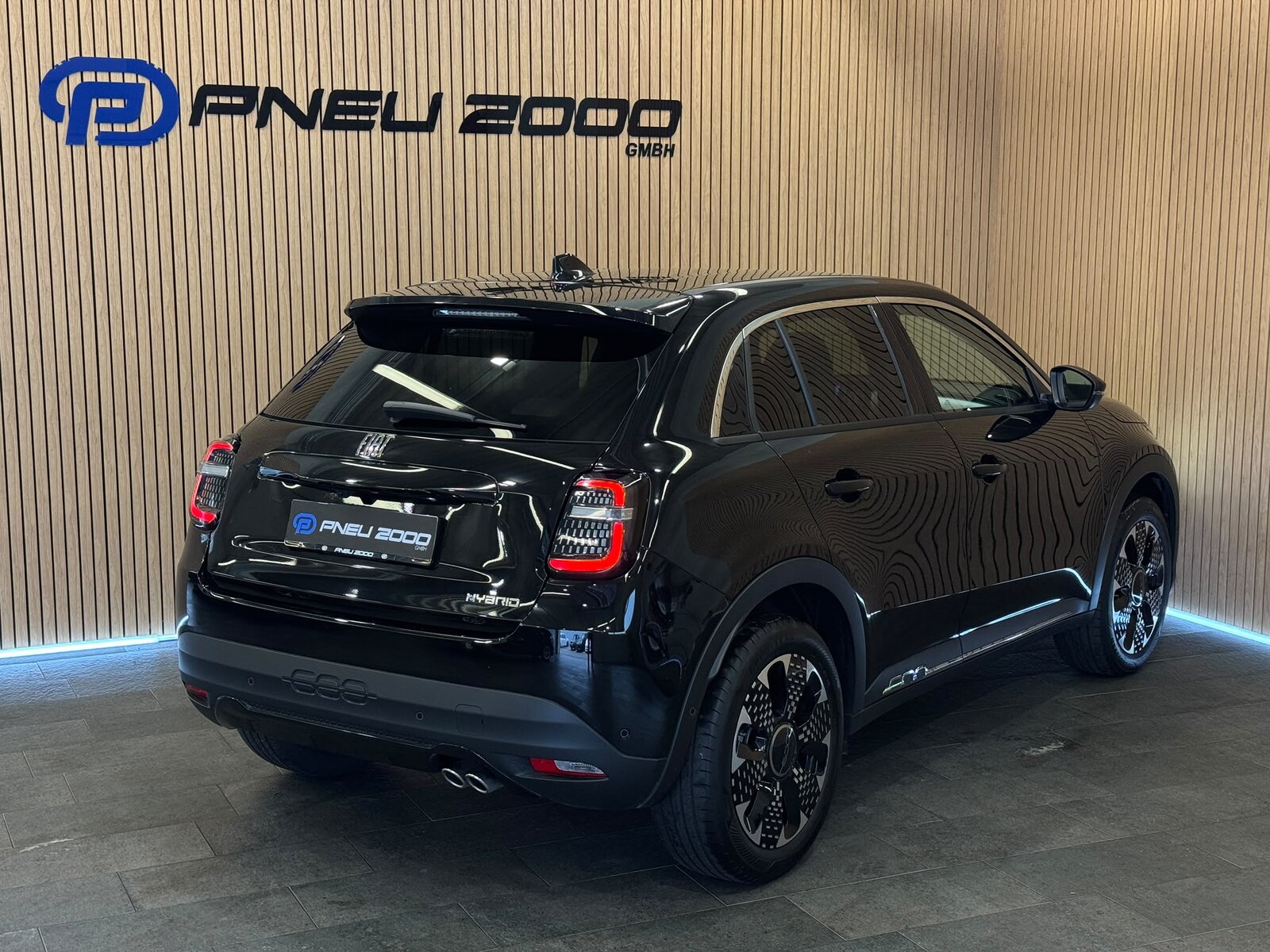 FIAT 600h MildHybrid La Prima, Mild-Hybrid Petrol/Electric, Second hand / Used, Automatic - 3