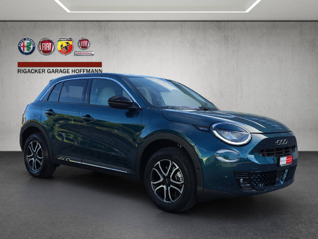 FIAT 600 1.2 Hybrid La Prima 8-fach bereift, Mild-Hybrid Benzin/Elektro, Occasion / Gebraucht, Automatik - 2