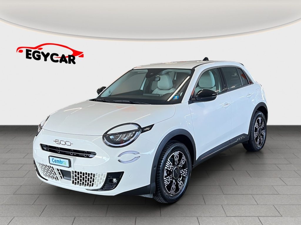 FIAT 600h MildHybrid Cult, Mild-Hybrid Petrol/Electric, Second hand / Used, Automatic - 3
