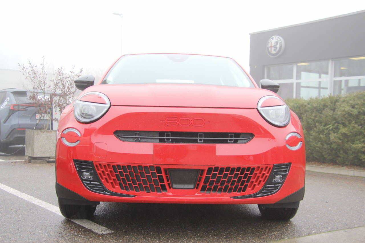 FIAT 600 Red, Elektro, Vorführwagen, Automatik - 4